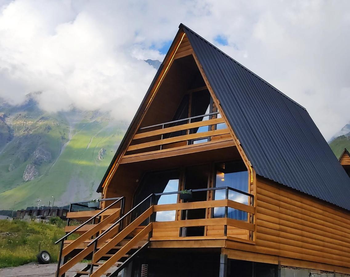 Apartamento Kazbegi Folk Exterior foto