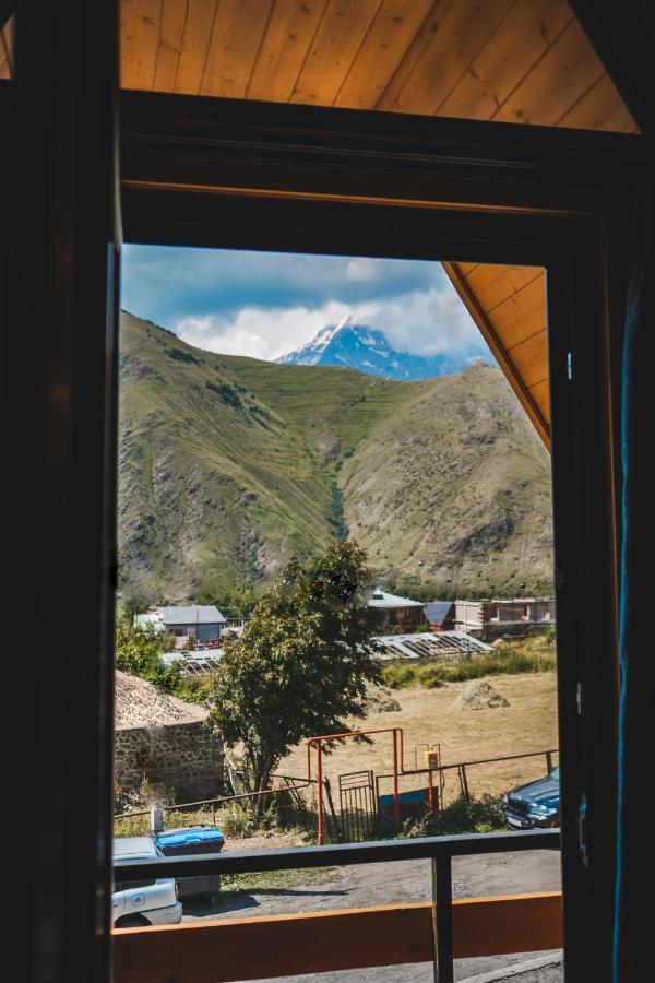 Apartamento Kazbegi Folk Exterior foto