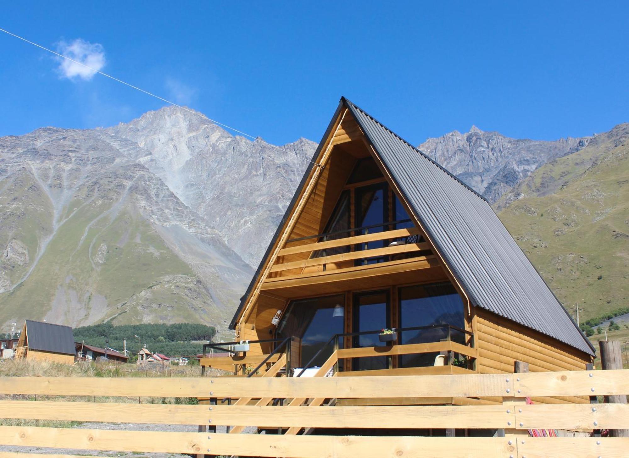 Apartamento Kazbegi Folk Exterior foto