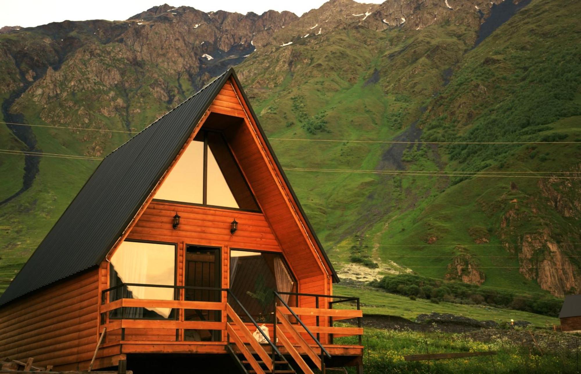 Apartamento Kazbegi Folk Exterior foto